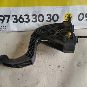 Педаль зчеплення Mercedes Sprinter W907 - W910 (18-...) A9072900000