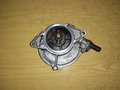 Вакуумний насос Audi A6 C6 / VW Touareg 3.0 tdi 057145100T