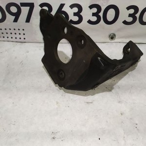 Кронштейн кріплення ТНВД VW Transporter T-4 / Passat B4 1.9 td (90-03) 028130147a