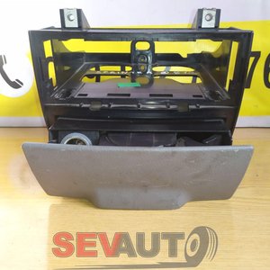 Попільничка підстаканник Mercedes Sprinter 906 (2006 - ...) / Volkswagen Crafter (2006 - ...) A9066800558