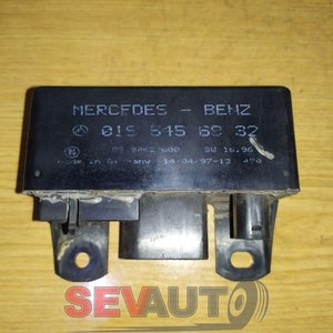 Реле свічок розжарювання Mercedes Sprinter 2.7 cdi (00-06) 0195456932