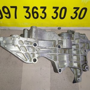 Кронштейн генератора VW Caddy / Passat B7 / Golf 6 - Skoda Superb 1.6 / 2.0 tdi (2008-...) 03L903143K