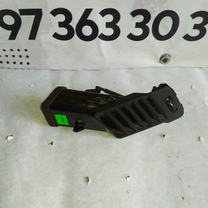 Дефлектор (R) правий Mercedes Sprinter (906) / VW Crafter (06-...) a9068300354
