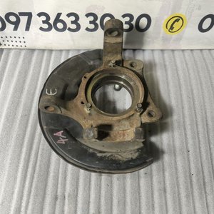 Поворотний кулак лівий SsangYong Rexton (06-12) 4121109004