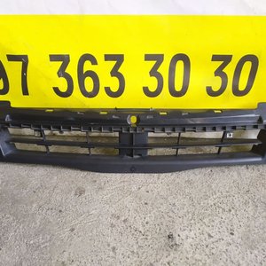 Решітка радіатора внутрішня Renault Trafic / Opel Vivaro / Nissan Primastar (07-14) 620300102r