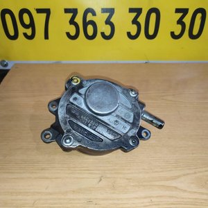 Насос вакуумний Mercedes 3.0 cdi [OM 642.992] A6422300165