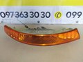 Поворот правий жовтий Renault Trafic / Opel Vivaro / Nissan Primastar (00-06) 8200007030