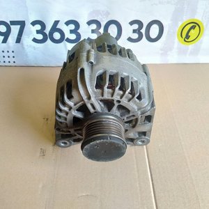 Генератор (120 А, 14 V) 1.5 dci Renault Kangoo II / Clio IV / Captur / Megane III - IV 231001318R
