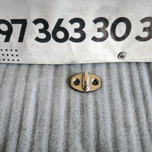Скоба замка задніх дверей VW Crafter II 2.0 tdi (16-...) 3C0837033C