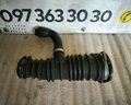 Патрубок повітряного фільтра 1.6 tdci Ford Focus II (04-11) / C-Max (03-10) 3M519A673M