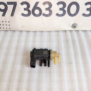 Клапан управління турбіни 1.6 - 2.0 TDI VW Caddy (04-15) / Passat B7 (10-14) / Golf VI (08-14) 1K0906627B