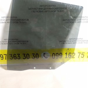 Скло задніх лівих дверей SsangYong Kyron (2005 - 2015) 10067760301