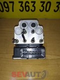 Блок ABS Renault Trafic / Opel Vivaro / Nissan Primastar 2.0 DCI (06-14) 8200819013