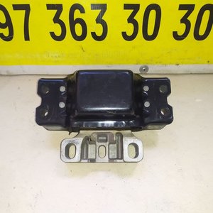 Подушка (опора) двигуна ліва VW Caddy / Golf 6 / Skoda Superb 1.9 / 2.0 tdi (04-...) 1K0199555M