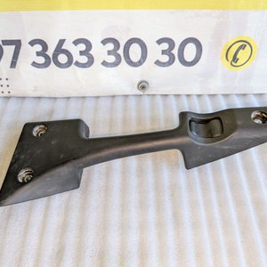 Ручка бокових правих дверей внутрішня Mercedes Sprinter W906 (06-18) A9067600461