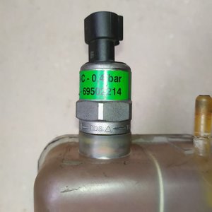 Датчик рівня охолоджуючої рідини Iveco Daily 6 (2006-...) 69502214